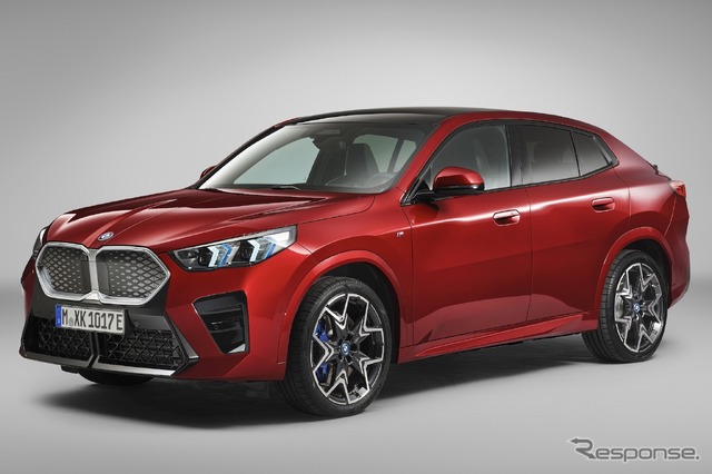 行幸通り / ジャパンモビリティショー2023出展車:BMW X2