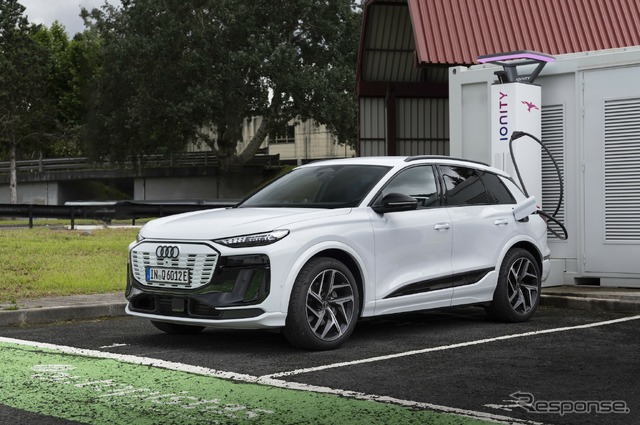行幸通り / カーボンニュートラル:アウディQ6 SUV