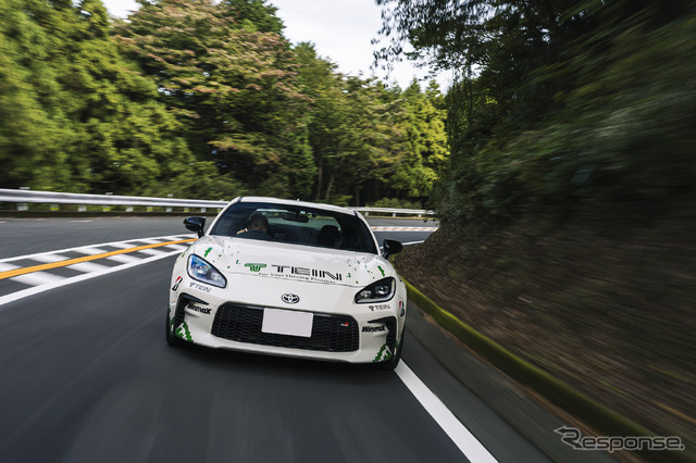 TEIN × TOYOTA GR86