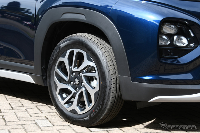 スズキ フロンクス(4WD)のタイヤ&ホイール