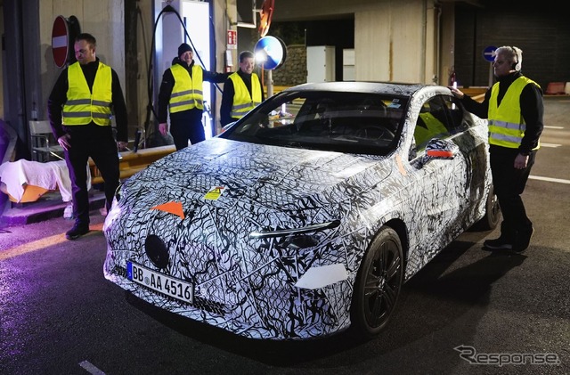 メルセデスベンツ CLA 新型のプロトタイプ