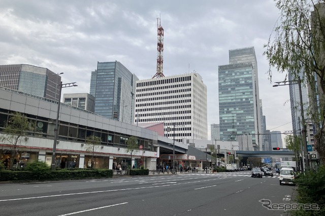 西銀座JCT。中央奥が八重洲トンネル、左が汐留JCT方面、右が京橋JCT方面