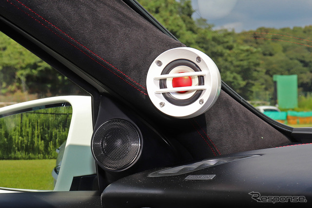 『カーオーディオクラブ』にて製作されたオーディオカー(メルセデス-ベンツ・A180)。