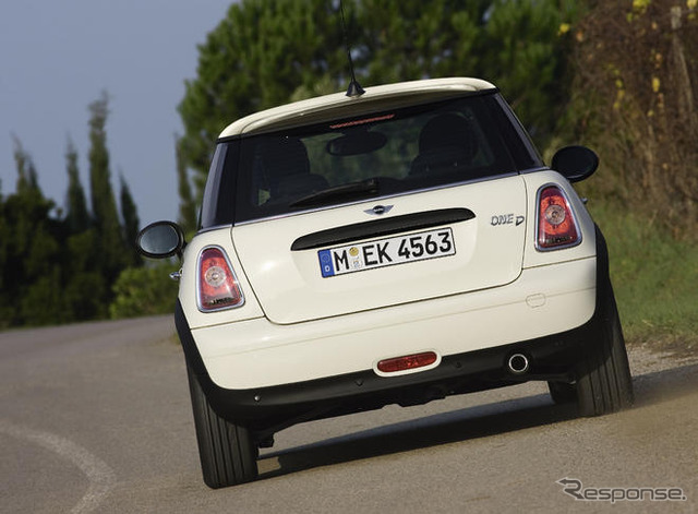 MINI エントリーグレードにクリーンディーゼル搭載