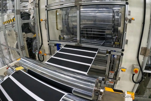 ホンダが次世代EV用全固体電池量産化に向けて栃木県の本田技術研究所のパイロットラインを初公開