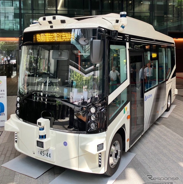 自動運転バスの例