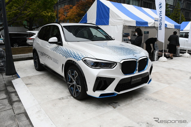 BMW i5ハイドロジェン/(行幸通り会場