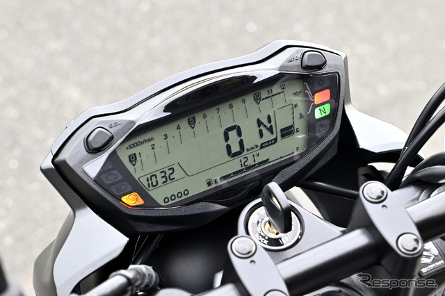 スズキ SV650