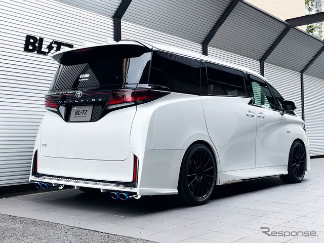 ニュルスペック・カスタムエディションVSR ヴェルファイア装着例(BLITZエアロ装着車)