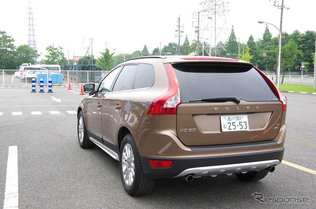 自動でフルブレーキ! ボルボ XC60「シティセーフティ」を体験