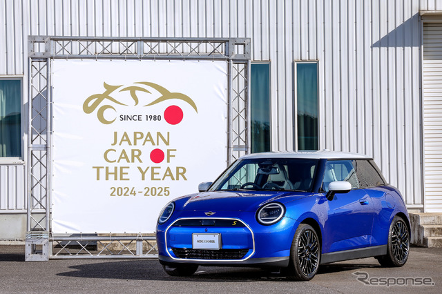 インポート・カー・オブ・ザ・イヤーを受賞したMINI クーパー
