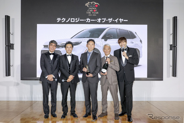 「テクノロジー・カー・オブ・ザ・イヤー」には水素燃料電池車のホンダ『CR-V e:FCEV』が選ばれた