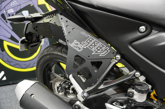 ヤマハ発動機×中央町戦術工芸「装甲弐輪試作機『駆動125』」(東京コミコン2024)