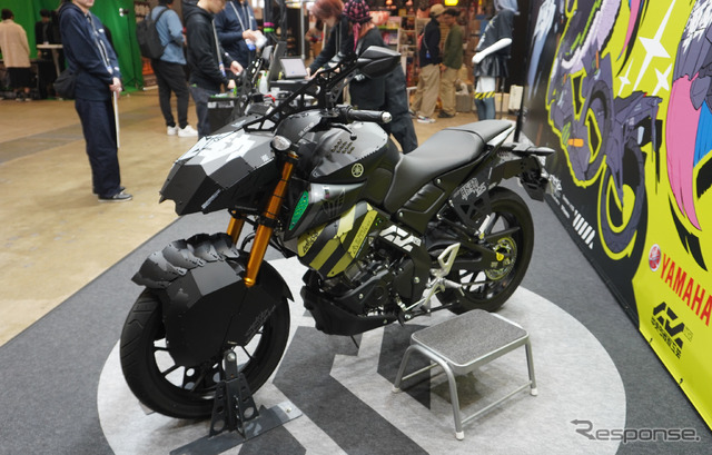 ヤマハ発動機×中央町戦術工芸「装甲弐輪試作機『駆動125』」(東京コミコン2024)