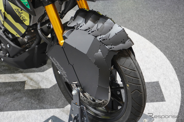 ヤマハ発動機×中央町戦術工芸「装甲弐輪試作機『駆動125』」(東京コミコン2024)