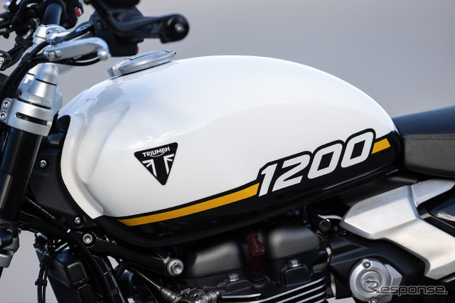 トライアンフ スピードツイン1200