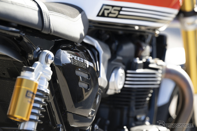 トライアンフ スピードツイン1200 RS