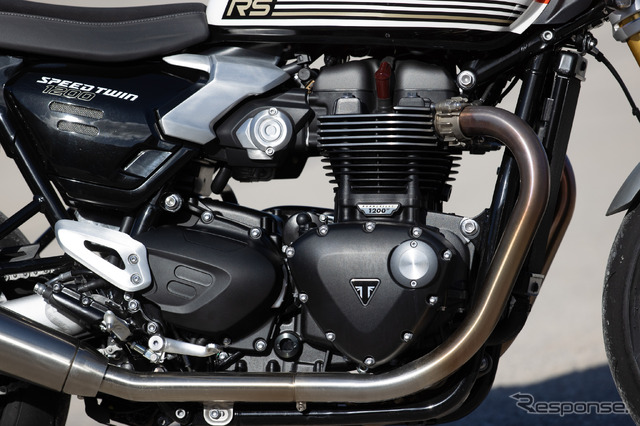 トライアンフ スピードツイン1200 RS
