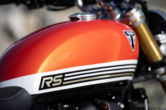 トライアンフ スピードツイン1200 RS