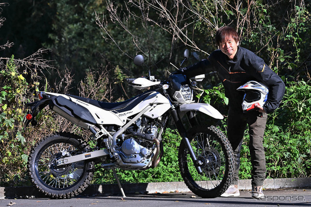 青木タカオ氏とカワサキ KLX230シェルパ