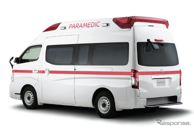 日産パラメディック