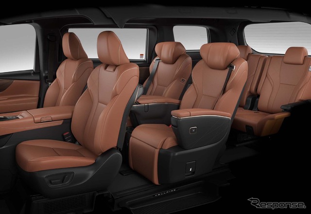 トヨタ・ヴェルファイア・エグゼクティブラウンジ(PHEV・E-Four)