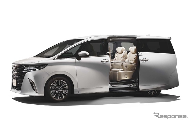 トヨタ・アルファード・エグゼクティブラウンジ(PHEV・E-Four)