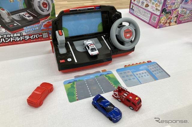 トミカを運転！ ハンドルドライバー（タカラトミー）