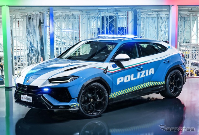 ランボルギーニ『ウルス ペルフォルマンテ』のポリスカー