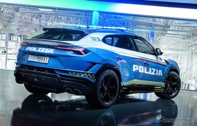 ランボルギーニ『ウルス ペルフォルマンテ』のポリスカー