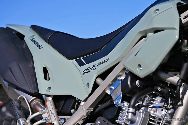カワサキ KLX230 SHERPA(KLX230シェルパ)