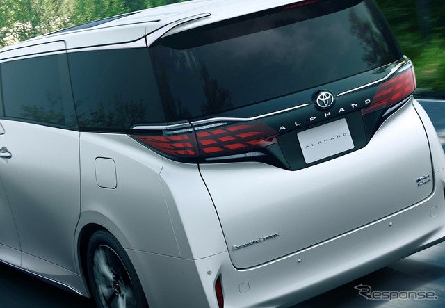 トヨタ・アルファード・エグゼクティブラウンジ(PHEV・E-Four)