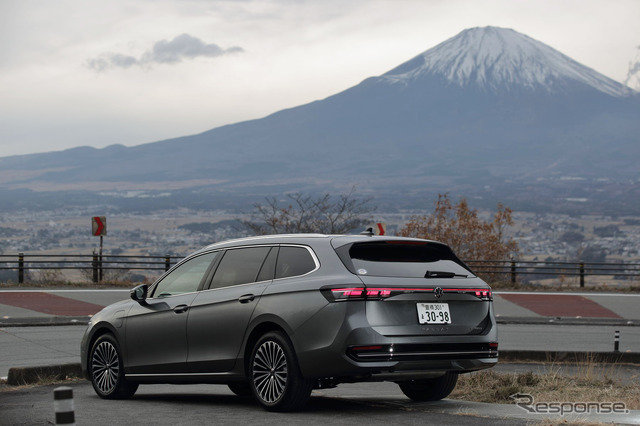 VW パサート 新型(eハイブリッド エレガンス)