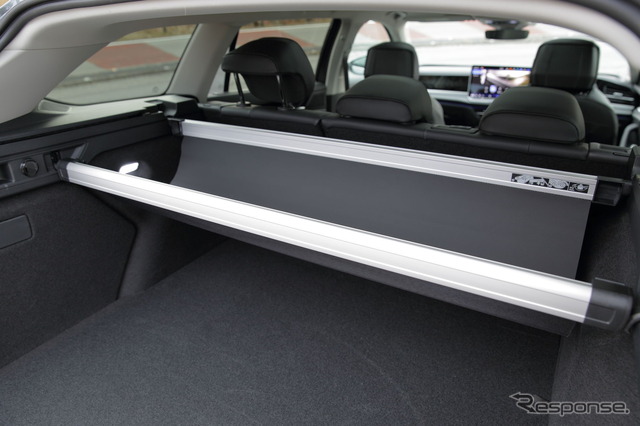 VW パサート 新型(eハイブリッド エレガンス)