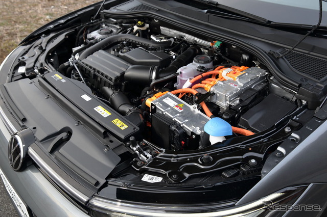 VW パサート 新型(eハイブリッド エレガンス)