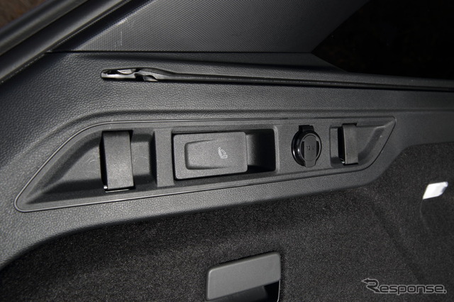 VW パサート 新型(eTSI Rラインプラスパッケージ)