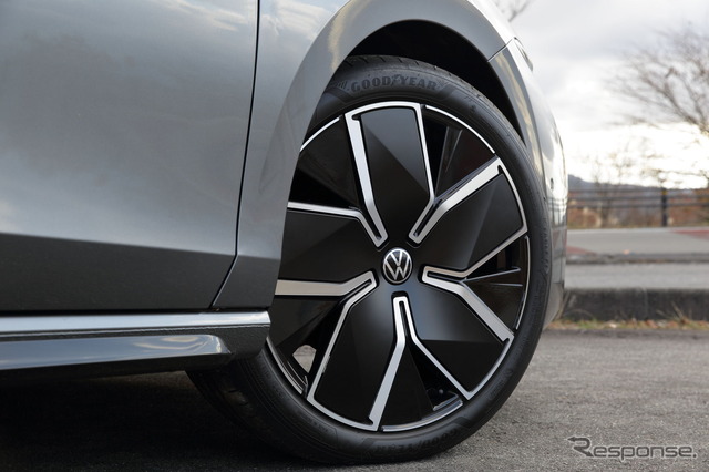 VW パサート 新型(eTSI Rラインプラスパッケージ)