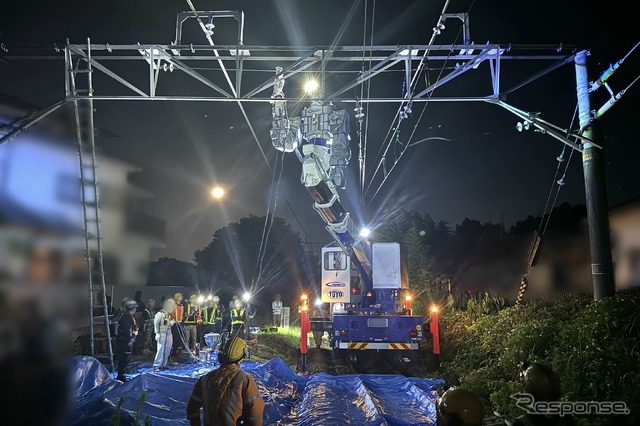 多機能鉄道重機:JR西日本営業線導入時の様子(和歌山線)