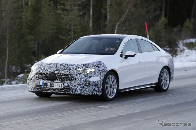 メルセデスベンツ CLA 次期型、ICE搭載仕様のプロトタイプ