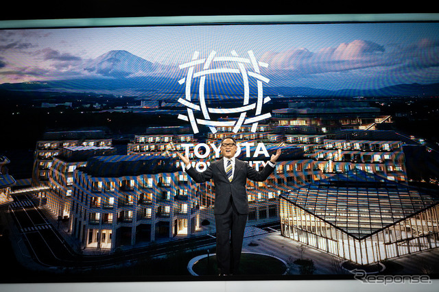 CES 2025で「ウーブン・シティ」を2025年秋にも始動すると発表した豊田章男会長