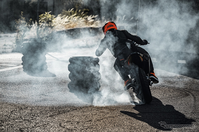 KTM『790 DUKE』の2025年モデル