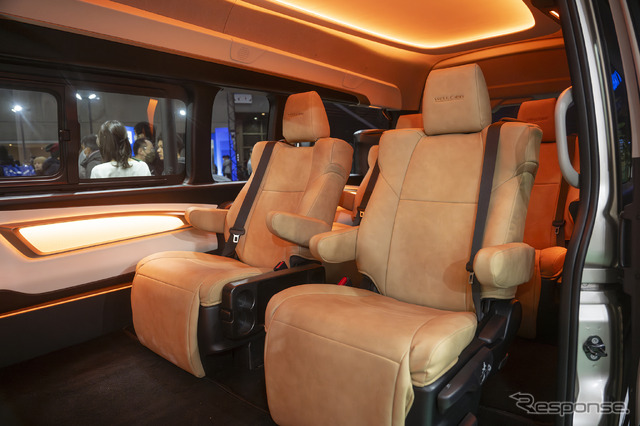 WELL Cabin GranLuxe(パナソニックオートモーティブシステムズ/東京オートサロン2025)