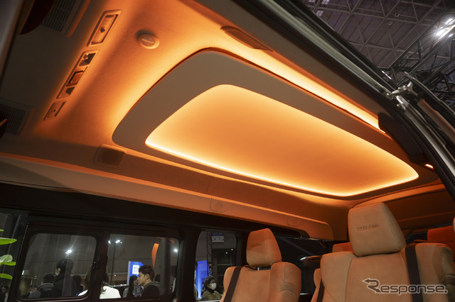 WELL Cabin GranLuxe(パナソニックオートモーティブシステムズ/東京オートサロン2025)