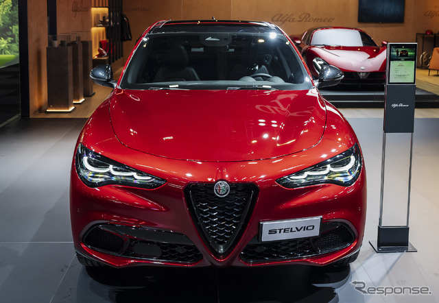 アルファロメオ・ステルヴィオINTENSA(ブリュッセルモーターショー2025)