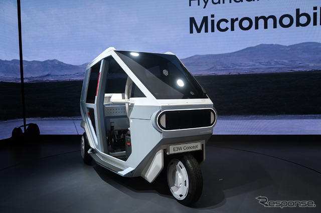 ヒョンデの電動三輪車コンセプトモデルE3W(バーラト・モビリティ・グローバルエキスポ2025)