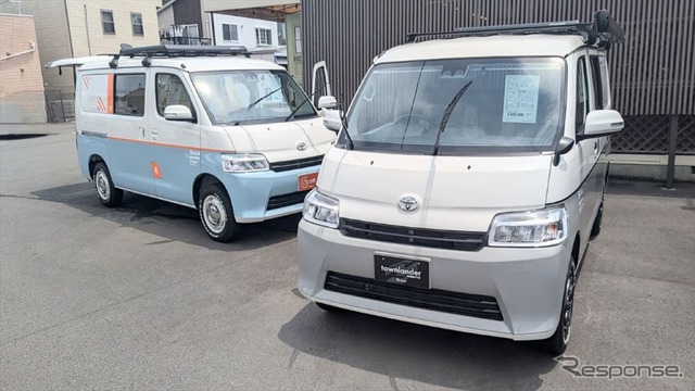 ホビクル タウンランダーCT(手前)レクビィ コットCT(奥)