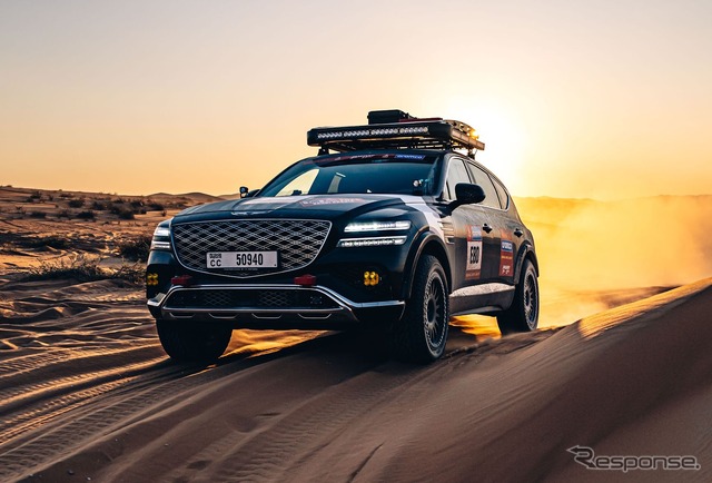 ジャッキー・イクスがジェネシスGV80デザートエディションでダカールラリー2025を完走