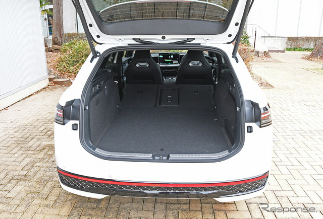 VW パサート 新型(eハイブリッド・Rライン)