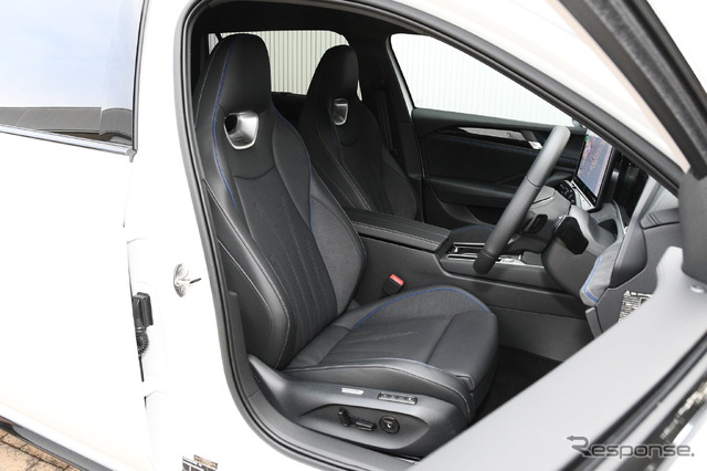 VW パサート 新型(eハイブリッド・Rライン)