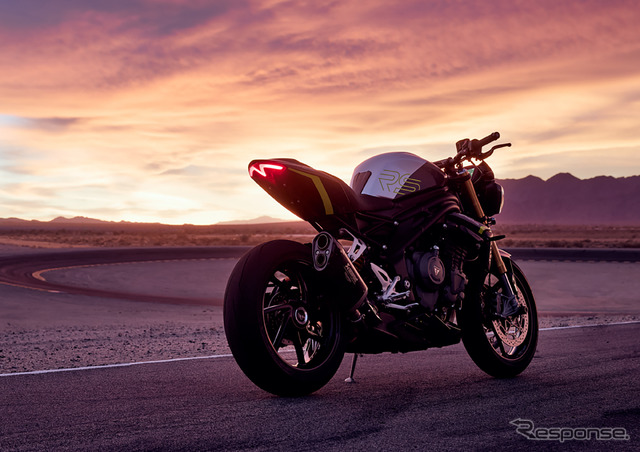 トライアンフ スピード・トリプル1200 RS 新型